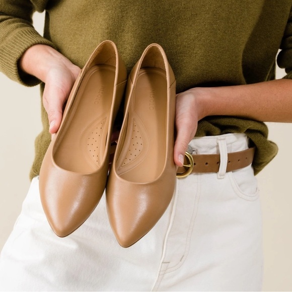 Nisolo Fina Almond Leather Pointed Toe Flat Size 10 - Picture 3 of 10